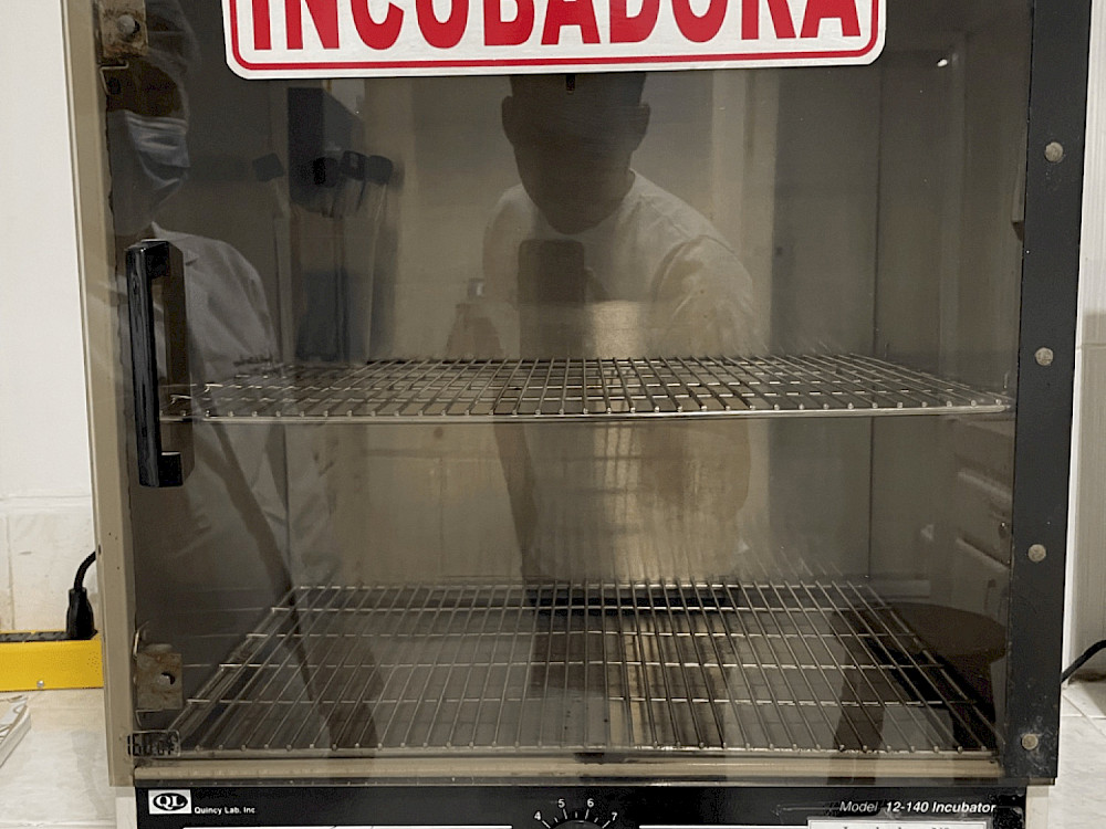 Incubadora del laboratorio
