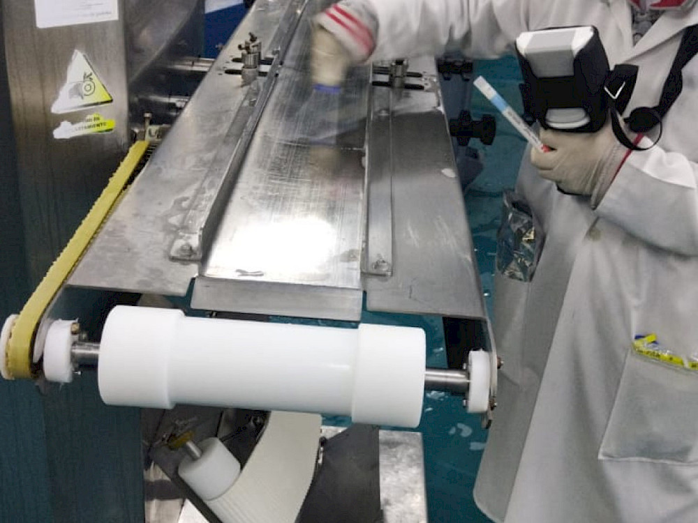 Muestreo por personal propio en una planta embotelladora