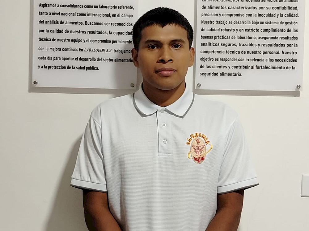 Jorge - Asistente de Laboratorio
